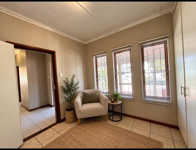 3 BEDROOM HOUSE FOR SALE IN PORT OWEN